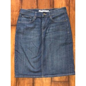 Old Navy Denim pencil skirt Size 8